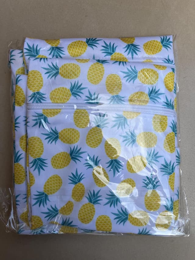 Detalle 2 de TRASUN Wetbag-Set für Kindergarten & Wickeln: 2er Nassbeutel für nasse und trockene Sachen