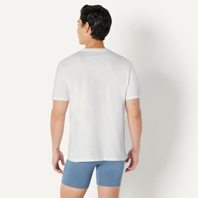 Detalle de Amazon Essentials Men’s Regular-Fit Short-Sleeve V-Neck T-Shirt Multipack