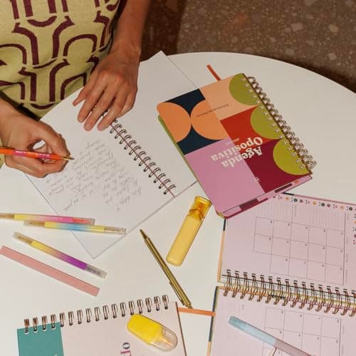 Detalle de UO Agenda Escolar Opositiva 2025-2026 416 páginas