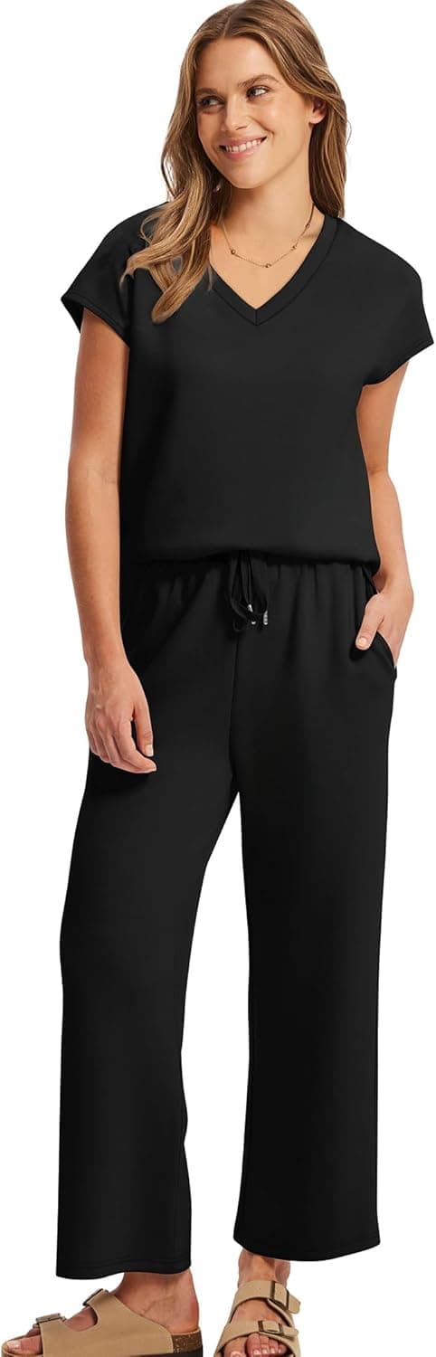 Detalle de Women’s two piece lounge set with V-neck