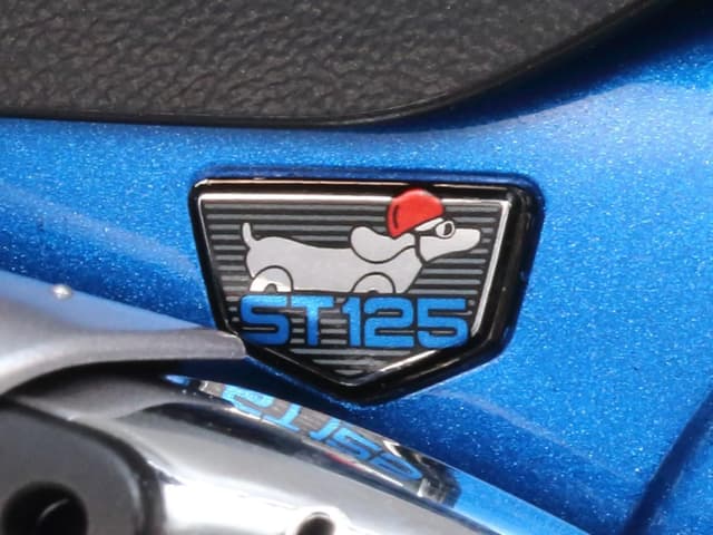 Detalle de TAMIYA 1:12 Honda DAX 125 Edition – kit de modélisme plastique à assembler (édition)