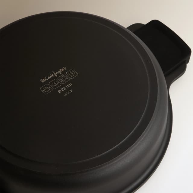 Detalle 2 de El Corte Inglés Cacerola baja Excellent Pro 24 cm