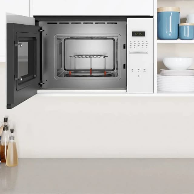 Detalle 2 de Balay 3CG5172B2 Microondas integrable 20 L 800 W