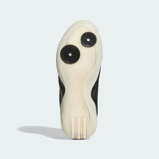 Detalle de Adidas Harden Volumen 9 en color Negro: zapatillas para jugar con más sujeción