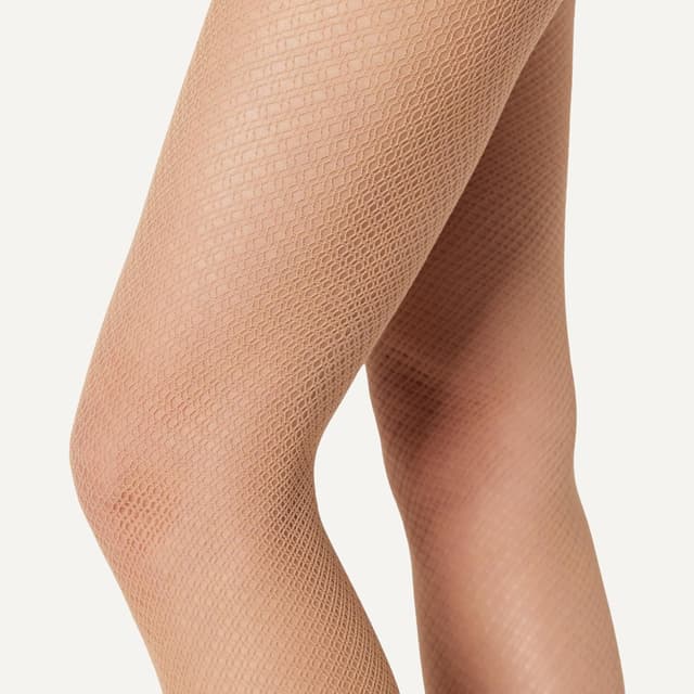 Detalle 2 de Amazon Essentials Damen Netzstrümpfe (2 Paar) – komfortable Fischnetzoptik für Röcke und Kleider