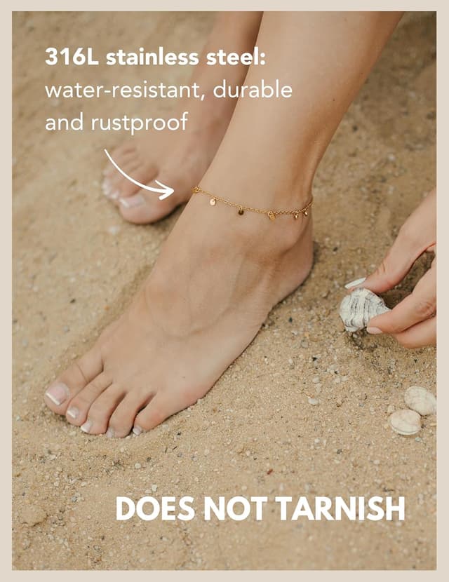 Detalle de GD GOOD.designs Fußkettchen für Damen aus Edelstahl mit wasserfesten Plättchen – Gold, Roségold, Silber oder Schwarz, verstellbar (22–27 cm)