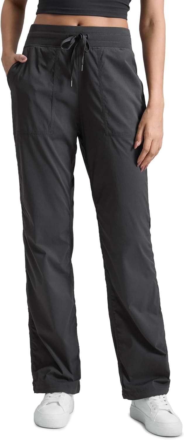 Detalle de CRZ YOGA Pantalons décontractés légers à poches pour femmes — légers, respirants et séchage rapide