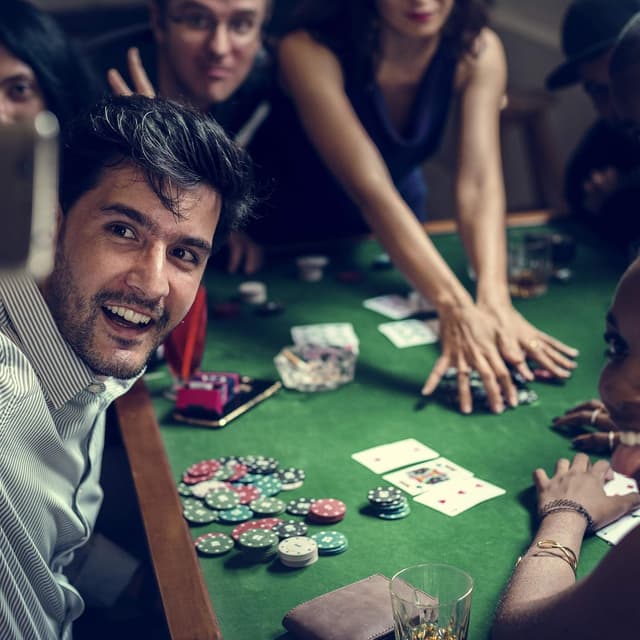 Thumbnail 5 de Relaxdays Coffret de poker 300 jetons et accessoires