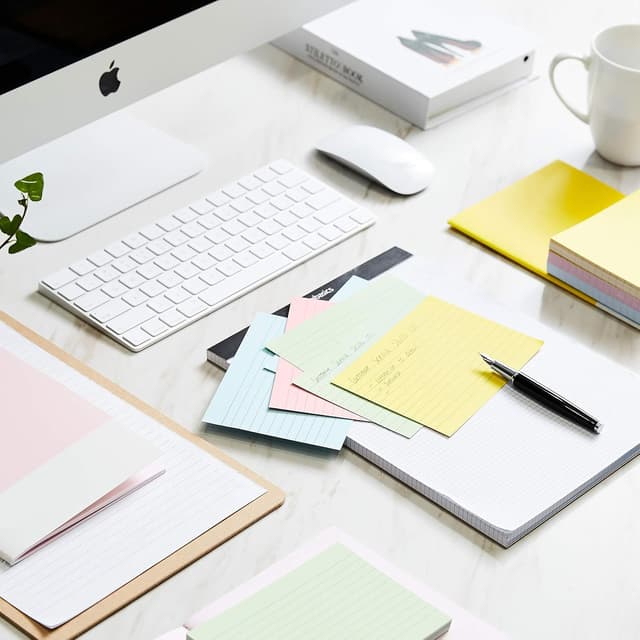 Detalle 1 de Cartoncini A6 a righe fluo, 200 pezzi