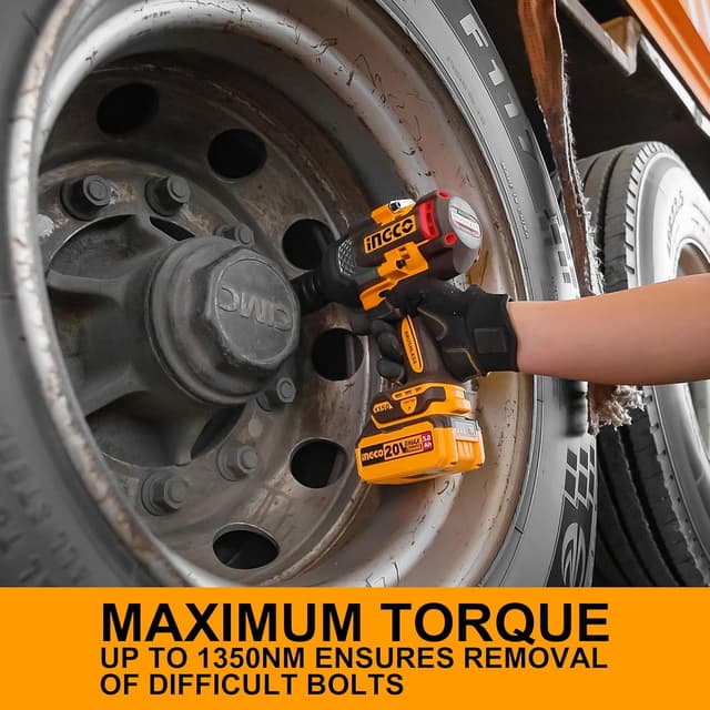 Detalle 2 de INGCO CIWLI20135 3/4 Inch High Torque Impact Wrench 1350NM (20V Brushless) with 2x 5.0Ah Batteries & Charger