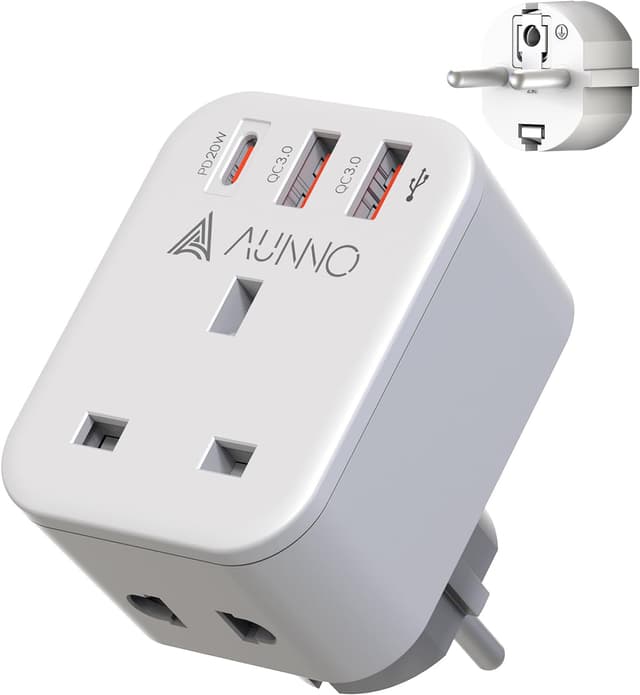 Detalle de AUNNO UK to European Plug Adapter PD 20W, 2 USB ⚡