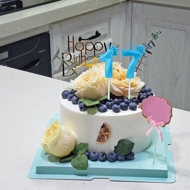 Thumbnail 4 de Geburtstagskerzen Zahlen 17 mit Krone 🕯