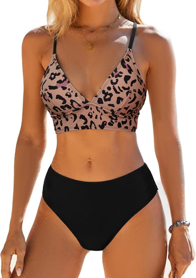 Detalle de CUPSHE maillot de bain femme deux pièces avec décolleté en V et bonnets souples amovibles
