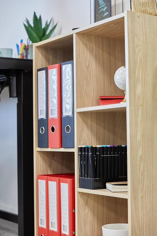 Detalle 2 de Iris Ohyama CX-23C libreria angolare da parete 60 cm in legno, 5 livelli