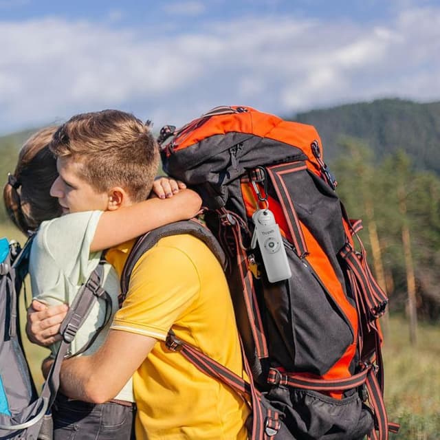 Detalle 1 de Der Original Persönlicher Alarm für Frauen – Schlüsselanhänger mit 130 dB Sirene & LED-Stroboskop