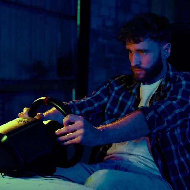 Thumbnail 6 de Thrustmaster T128 Racing Wheel (Hybrid Drive Force Feedback) with LED Shift Lights and T2PM Magnetic Pedals – for PS5, PS4 and PC