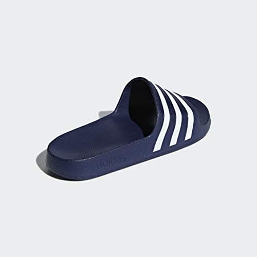 Detalle 2 de adidas Adilette Aqua Slides unisex de secado rápido (Dark Blue/Cloud White), talla 40.5