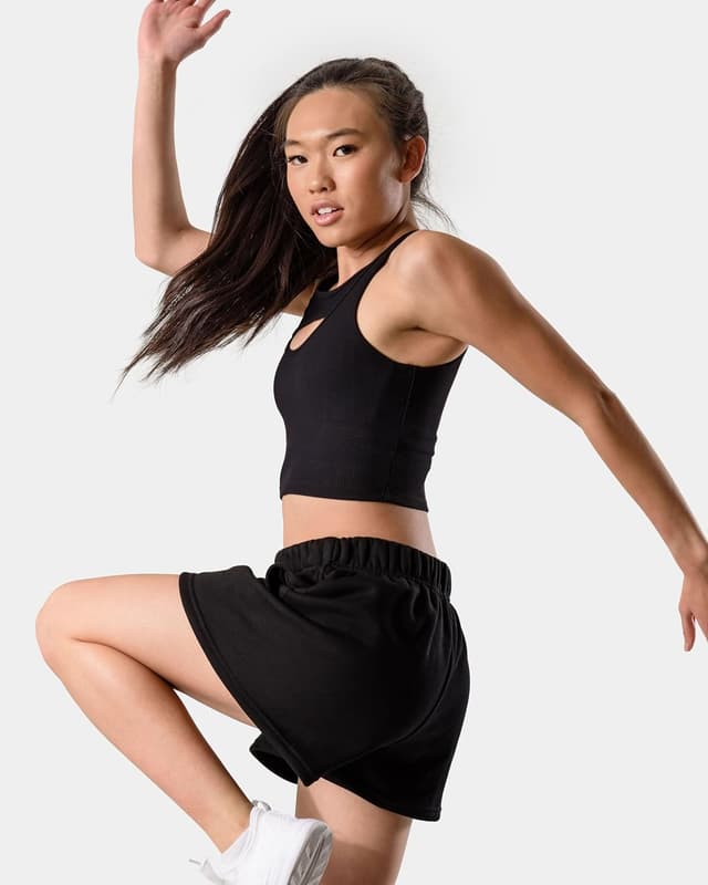 Detalle 2 de Kamo Fitness CozyTec Sweat Shorts for Women — High-Waisted Lounge Cotton Shorts with Pockets