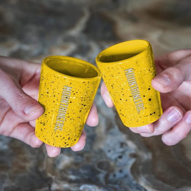 Detalle de Rico Industries NCAA Unisex Minimalist Washington Huskies 2oz Ceramic Shot Glass