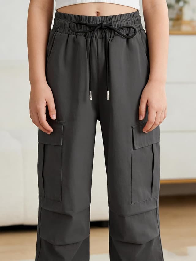Detalle 2 de JiAmy Girls Cargo Trousers (Elastic Waist Baggy Parachute Style) for Ages 5–14