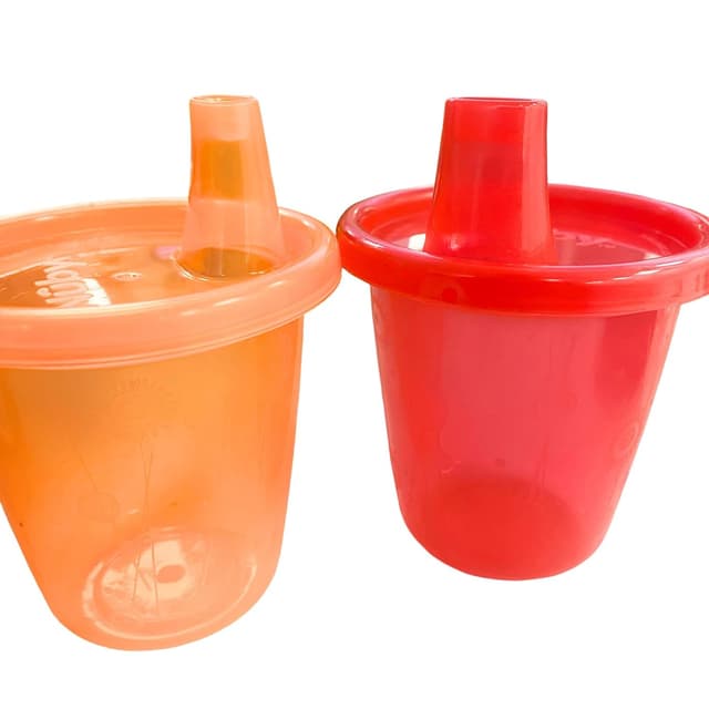 Detalle 2 de Nuby Becher mit Deckel 6er Pack 210 ml