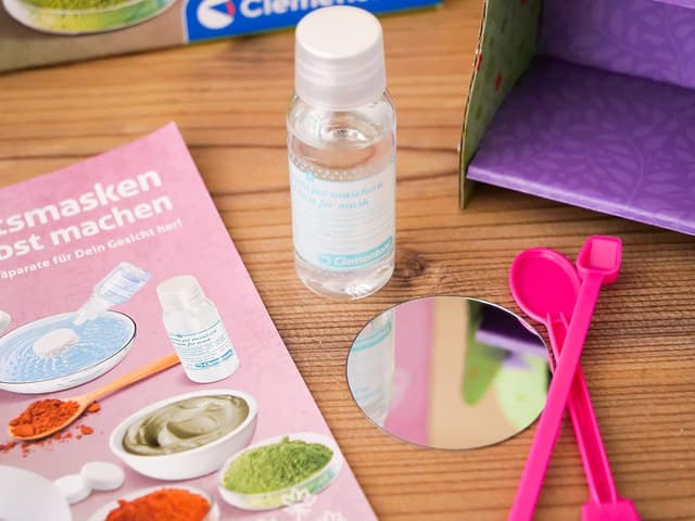 Detalle 2 de Clementoni Galileo Lab DIY Gesichtsmasken ab 8