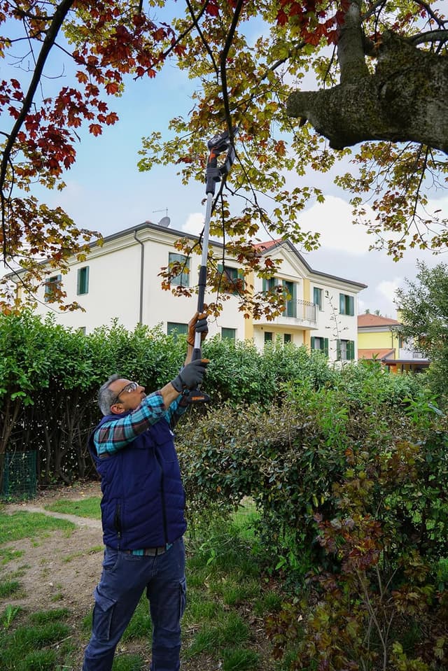 Detalle 2 de Asta di prolunga WORX WA4301 da 125 cm per sega da potatore (compatibile con WG324E e WG325E)