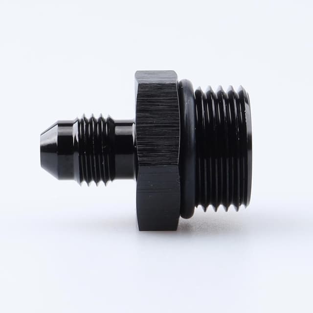 Detalle de AC PERFORMANCE male -4AN to -8AN ORB fitting adapter in black anodised aluminium