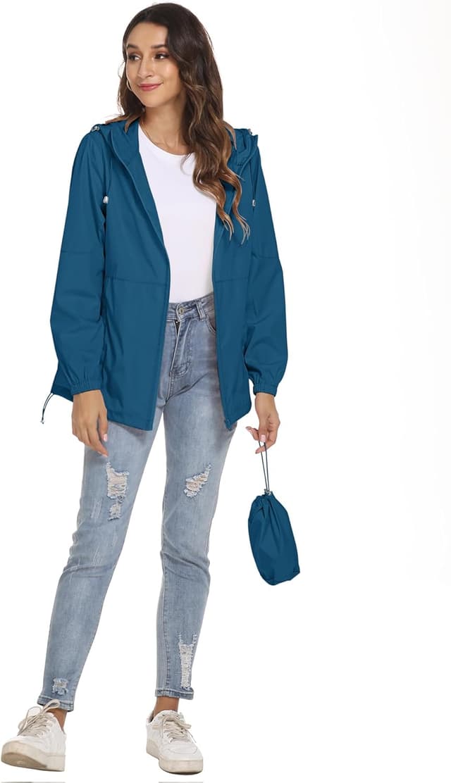 Detalle 2 de iWoo Women’s Waterproof Lightweight Rain Jacket with Packaway Hood
