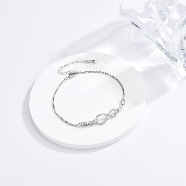 Detalle 2 de USEEDOVIA Unendlichkeitszeichen-Armband mit AAA-Zirkonia für Mama, Tochter, Oma & Schwester