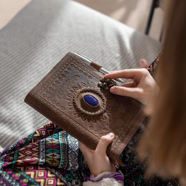 Thumbnail 5 de moonster Diario in Pelle A5 320 pagine