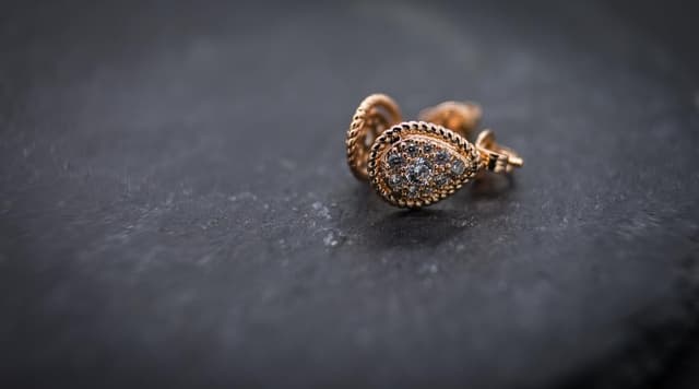 Detalle de Boucles d’oreilles gouttes NAMANA en puces pour oreilles percées (plaqué Or Rose 18 carats ou argenté)