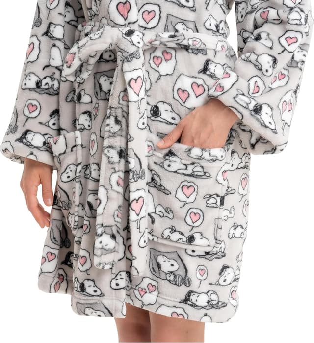 Thumbnail 6 de Berkshire Snoopy VelvetLoft Short Hooded Robe 🛋