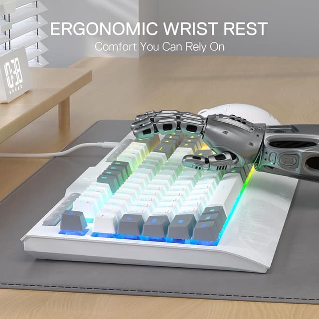 Detalle de Redragon K525 RGB Backlit Membrane Gaming Keyboard with Multimedia Keys and Macro Controls