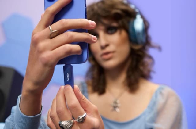 Detalle de SanDisk Phone Drive USB‑C 1TB Maritime Blue – schneller Datentransfer für Handy und PC