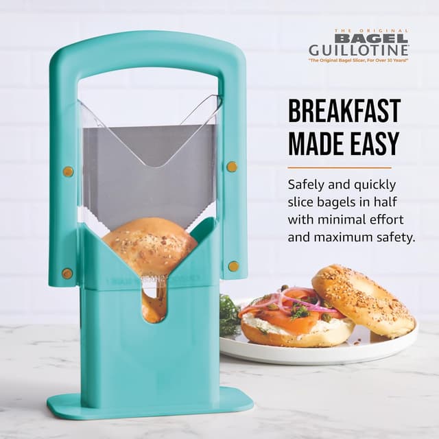 Detalle 2 de Hoan Bagel Guillotine Universal Slicer with Built-In Safety Shield (9.25 in) — Aqua Sky