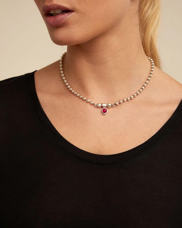 Detalle 2 de UNOde50 court collier en plaqué argent