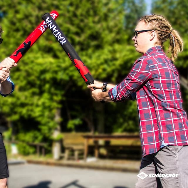 Detalle de Schildkröt Funsports – Set 2 épées souples en mousse Katana, 80 cm (Ø 6 cm) + sac filet