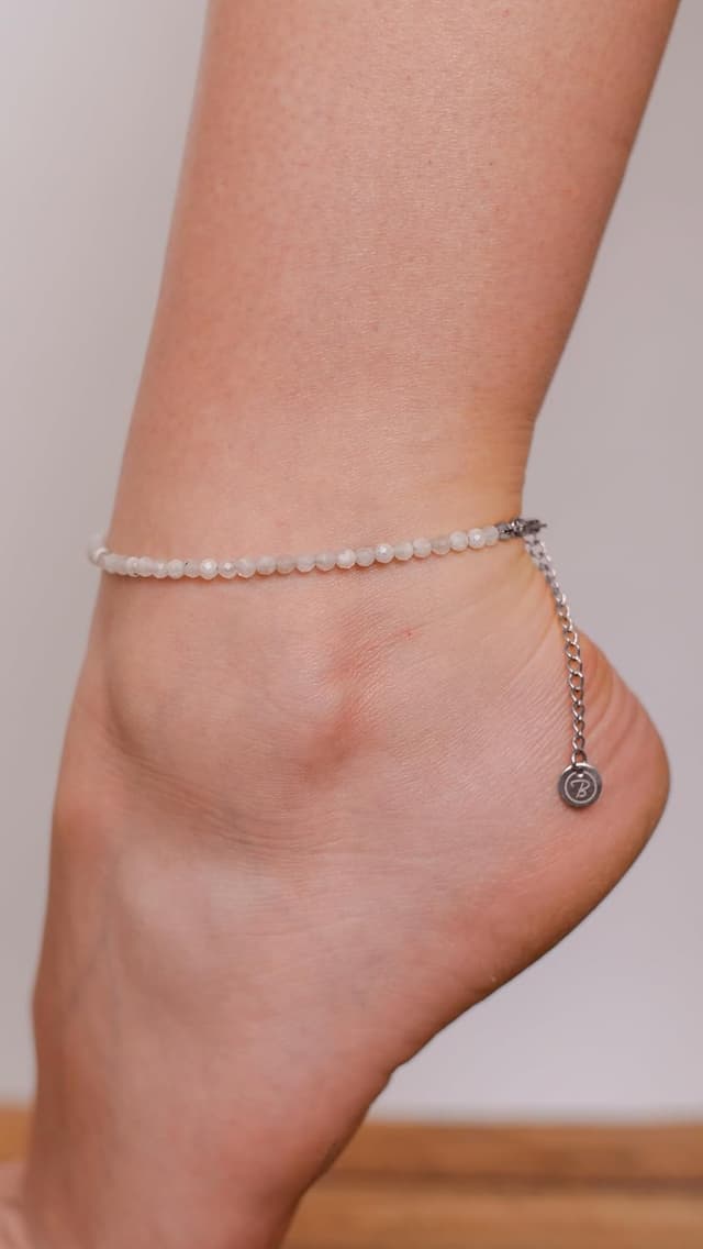 Detalle de BERGERLIN Perlen-Fußkettchen mit Regenbogen-Mondstein (Labradorit) und 925 Sterling-Silber-Verschluss