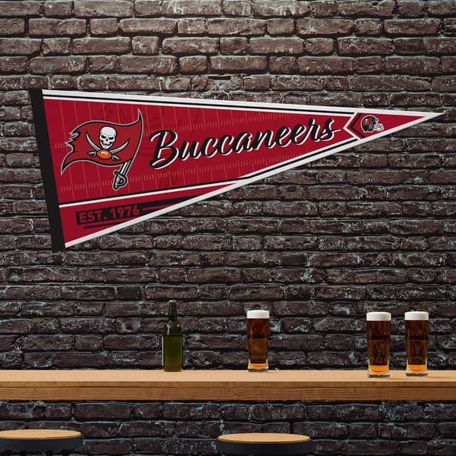 Detalle 2 de Rico Industries NFL Football Classic 12" x 30" Felt Wall Décor Pennant