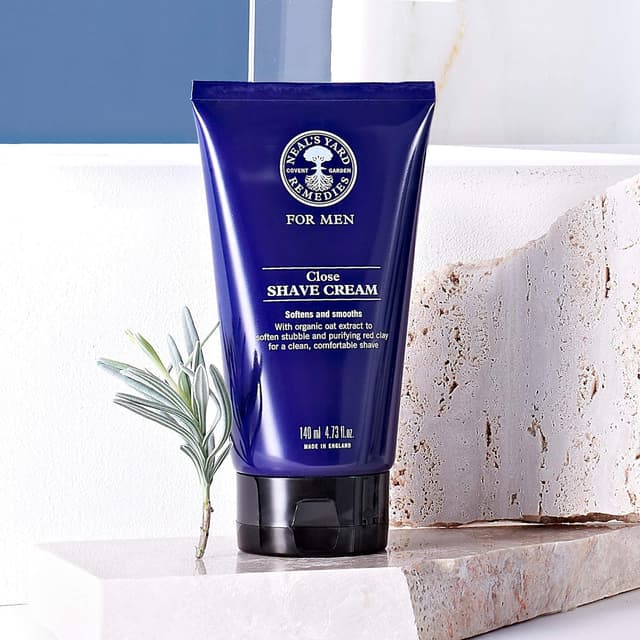 Detalle de Neal's Yard Remedies Close Shave Cream 140ml