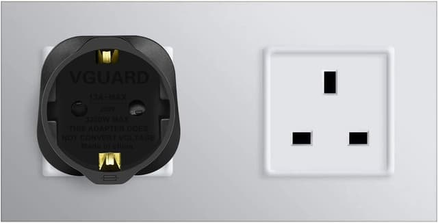 Thumbnail 5 de VGUARD European to UK Plug Adapter 3 Pack 13A