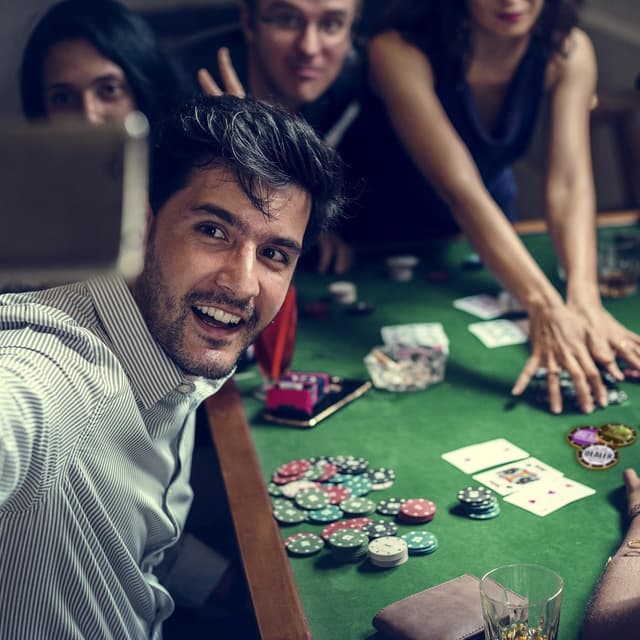 Detalle de Relaxdays boutons de poker dorés Ø 4 cm