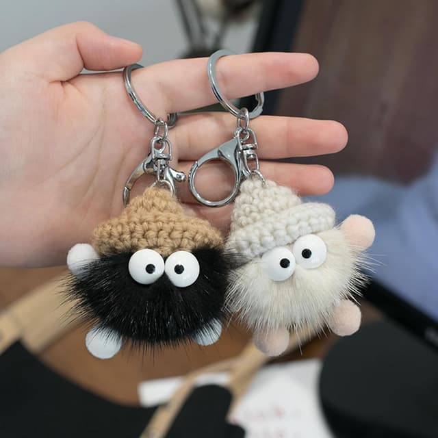 Detalle 2 de ViWaVee Schlüsselanhänger mit Karabiner – niedlicher weicher Plüsch für Auto, Motorrad, Rucksack & Glücksbringer