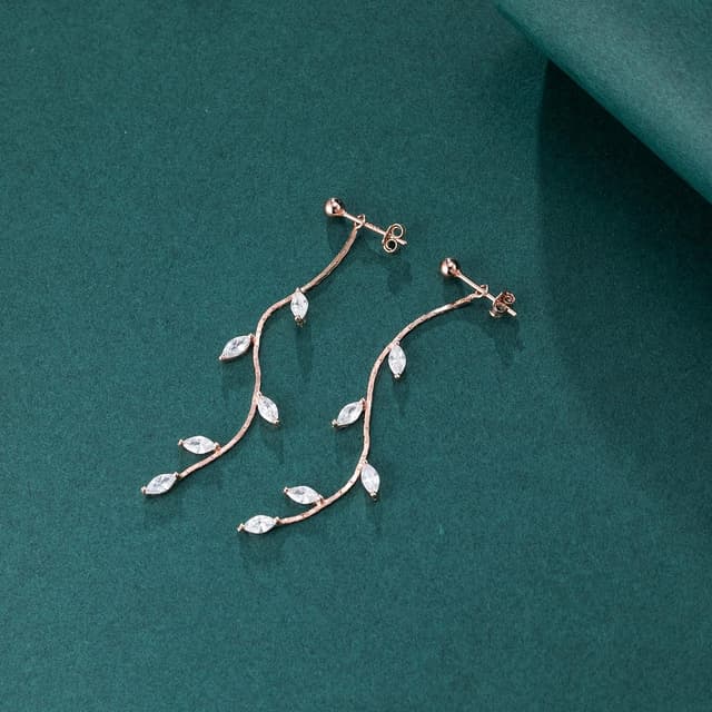 Detalle de SLUYNZ Sterling Silver droplet earrings 6.3cm