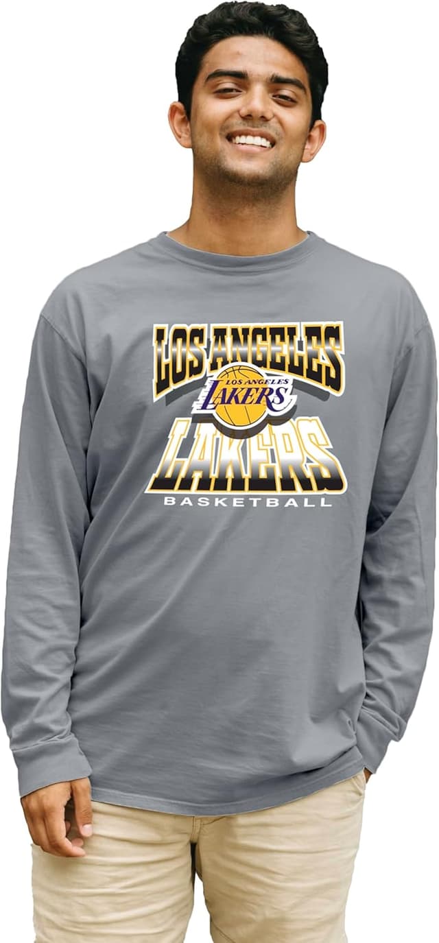 Detalle 2 de Blue 84 Los Angeles Lakers Ringspun Long Sleeve T-Shirt (Officially Licensed) – Gray Icon
