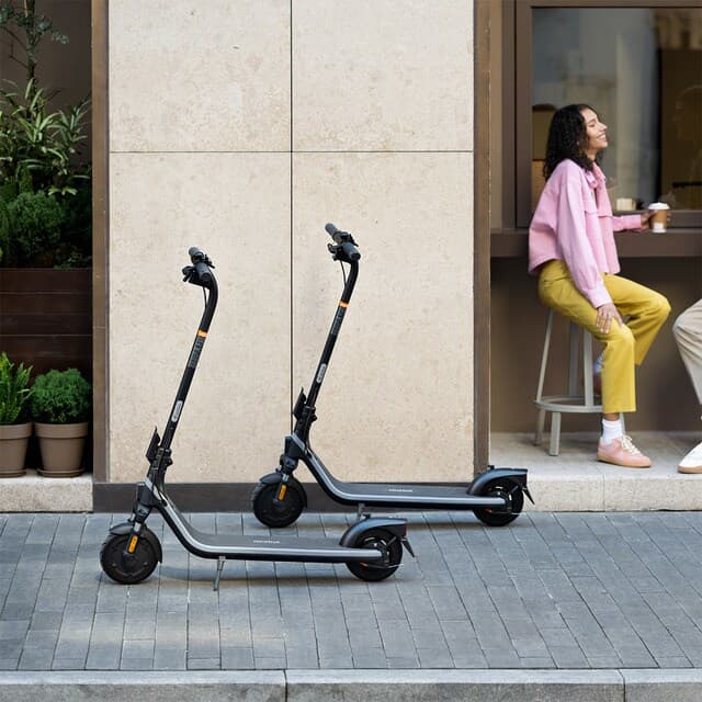 Thumbnail 4 de Segway Ninebot E2 II