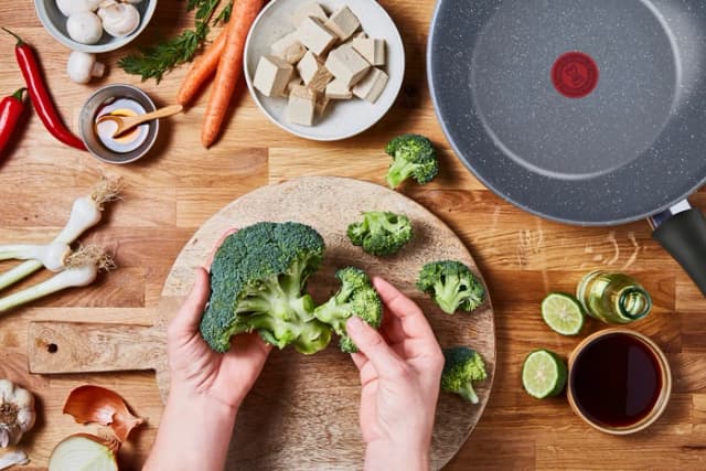 Detalle 2 de Tefal Healthy Chef Wok 28 cm