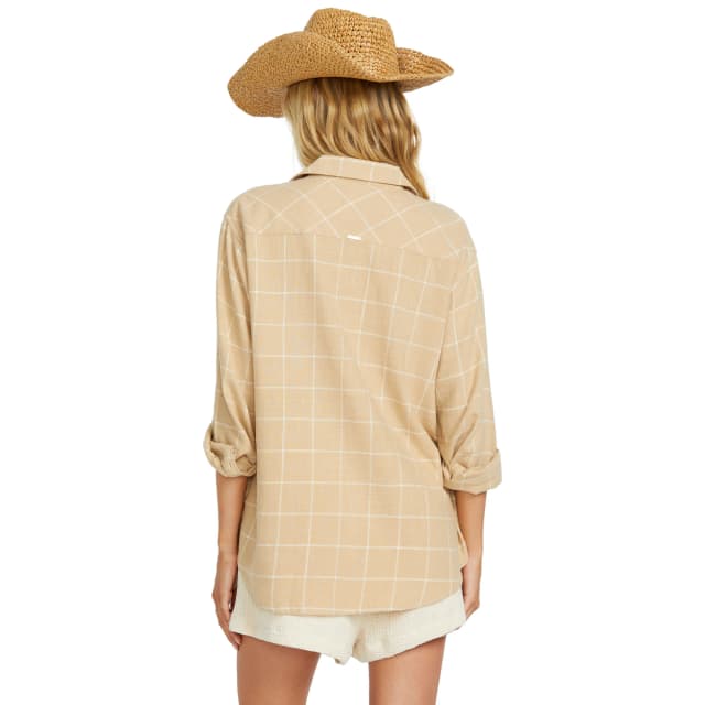 Detalle de Billabong Layer Up camiseta de mujer 100% algodón