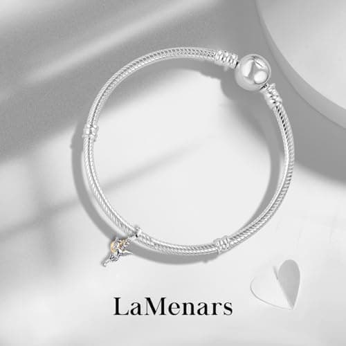 Detalle de LaMenars Cupid charm en plata 925